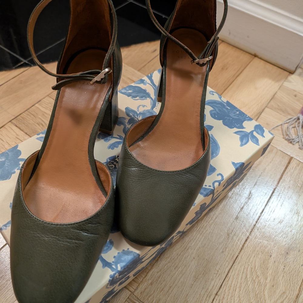 Elegant Green Leather Women's Shoes